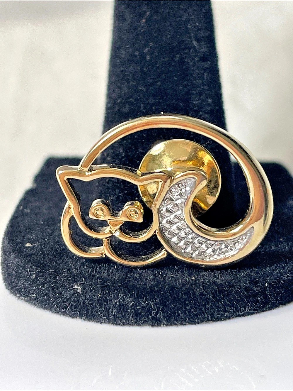 AVON Rhinestone Kitty Brooch in Gold & Silver With Makers Mark 1”x.75” Vintage